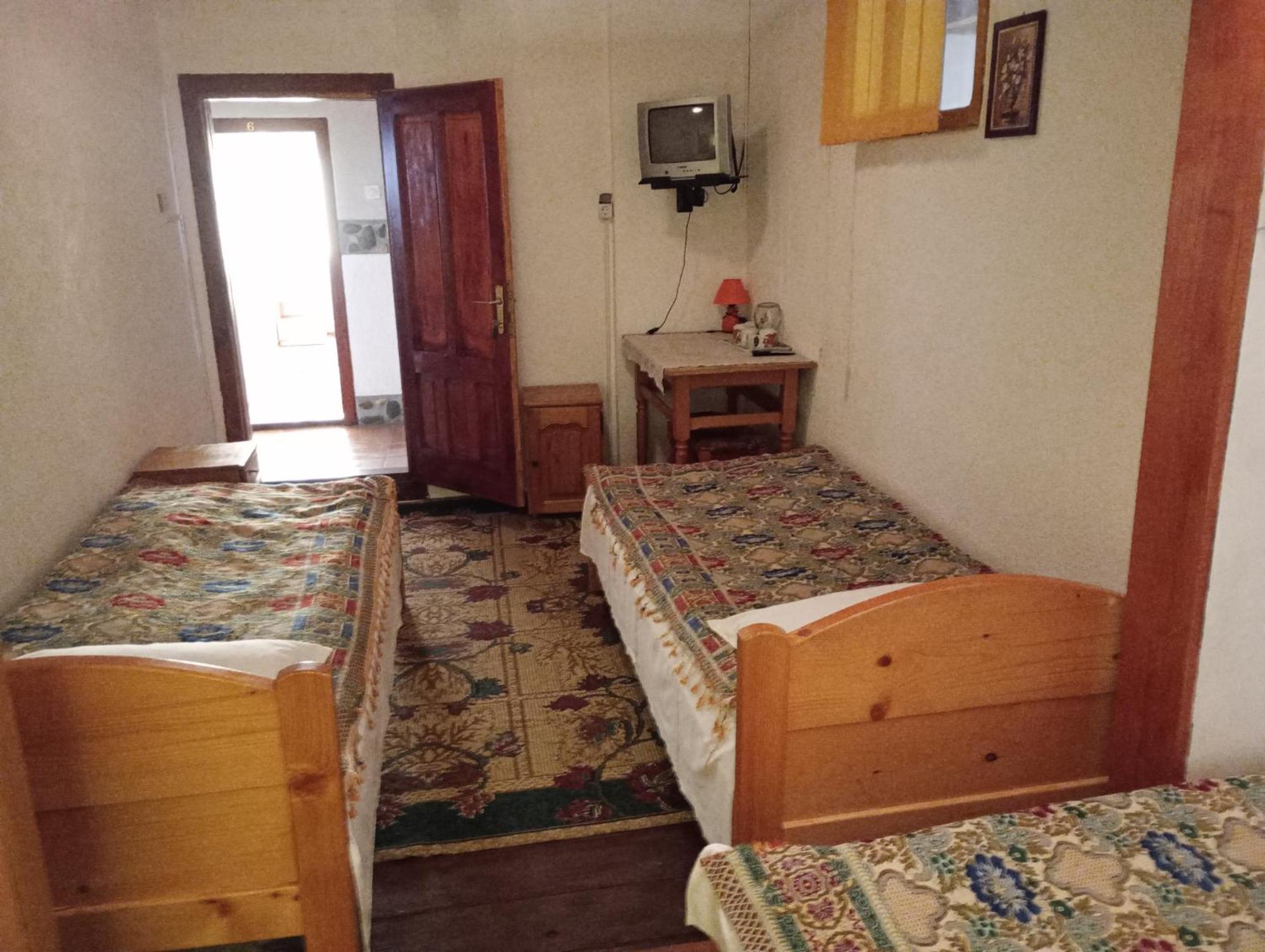 Pensiunea Irina 1 Si 2 Zărneşti Bagian luar foto